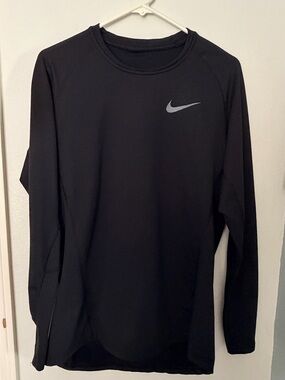 Nike Pro Dri-Fit Men’s Long Sleeve Slim-Fit Training Top-Size Large